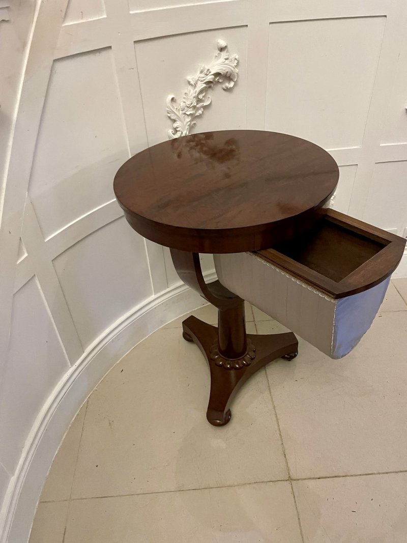 Antique Victorian Quality Mahogany Circular Sewing / Lamp Table